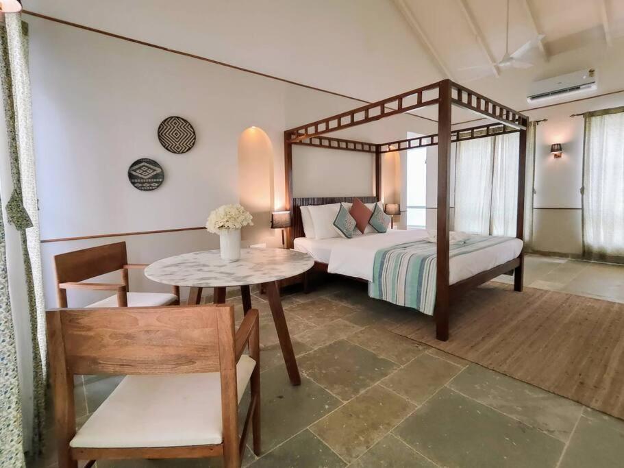 Barcelona Villas At Love Story Siolim- 3Bhk Private Pool Villas Exterior foto